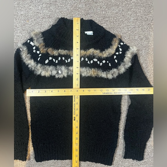 Vintage Skiva black faux fur trim black sweater size small - Picture 8 of 11
